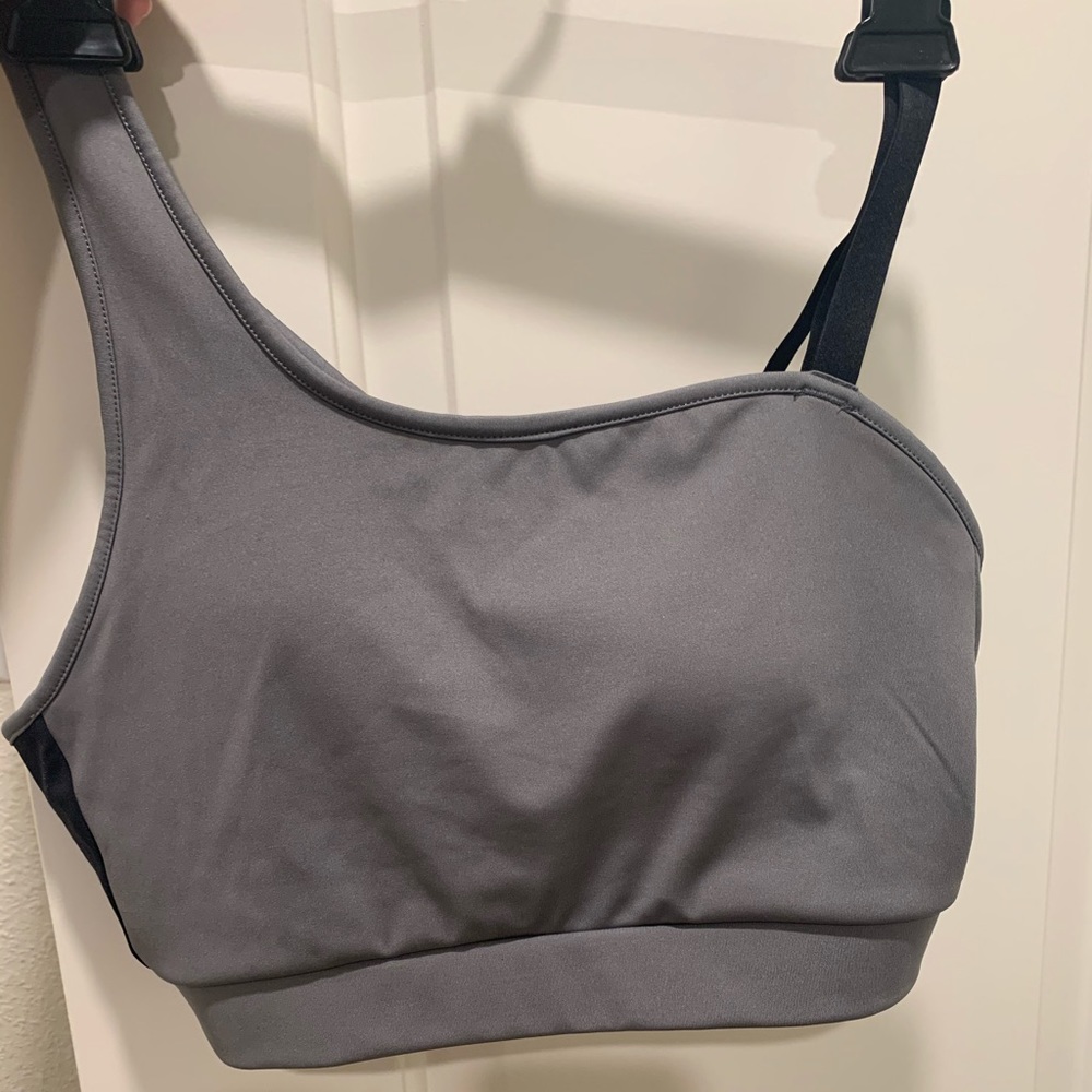 NWOT- Gymshark Asymmetrical sports bra